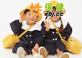 完善教育管理 避免教師對(duì)學(xué)生的精神虐待